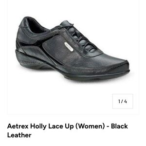 NWT. Black Leather Lace-Up Casual Shoes